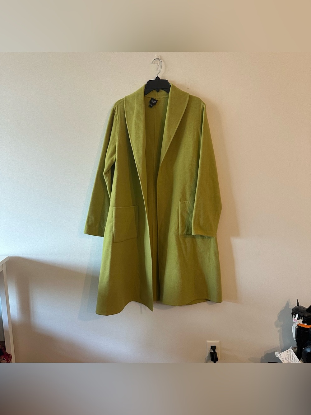 Eileen Fisher Oversized Shawl Coat Pea Green Wool Cashmere M Minimalist

Reddish